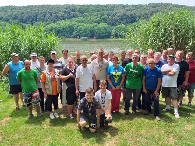 64816793_2309507312644300_984976626792005632_n