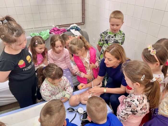 f6a5b4f5-2e20-4d46-8308-f9d0713e0cc3-Custom