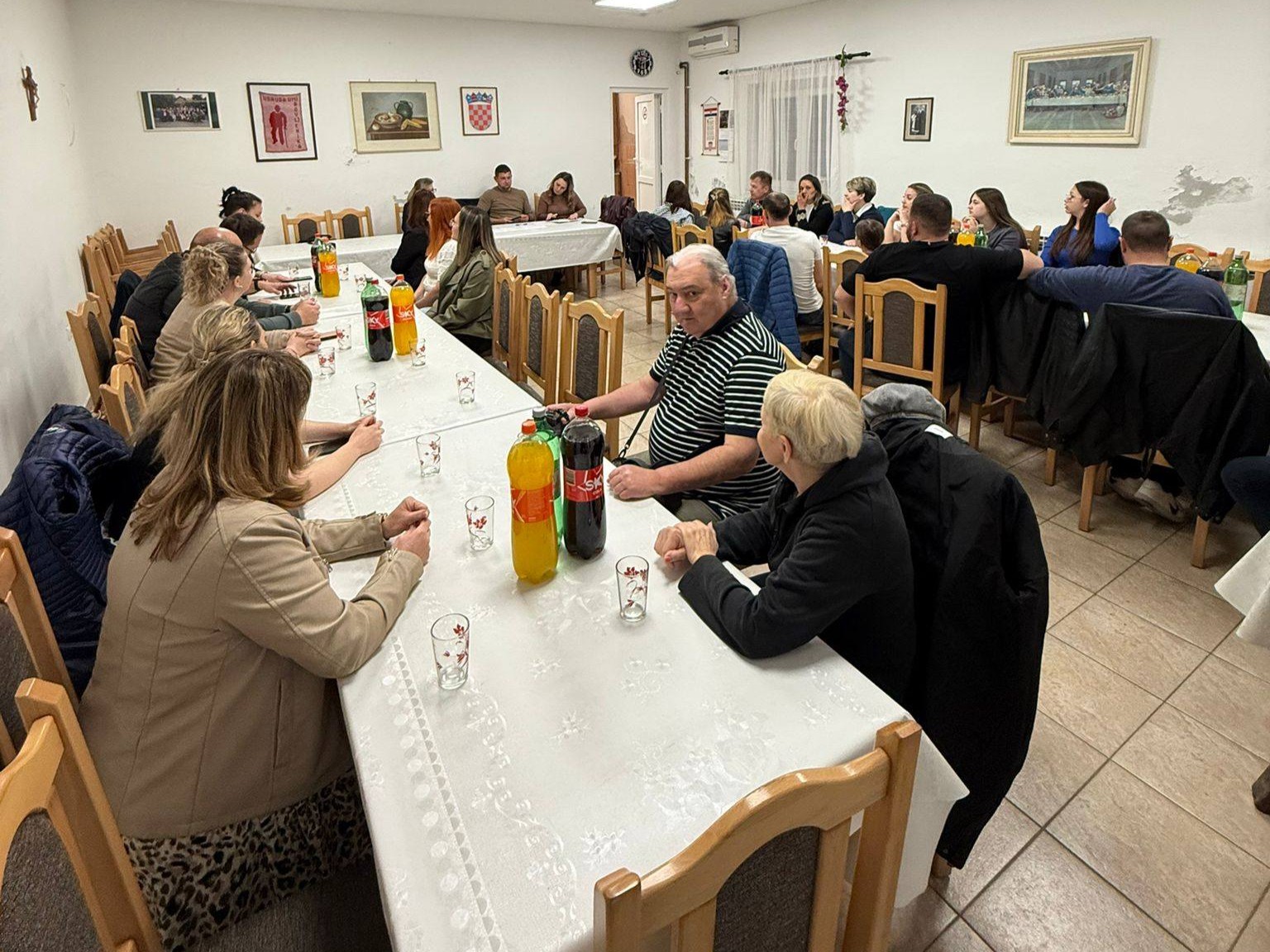 651763561_912154161571961_8158978263859933630_n